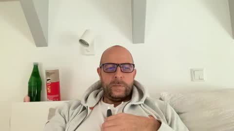 Snapshot of barny74 chatting on October 27, 2025, 9:02 am barny74 online show from October 27, 2025, 9:02 am