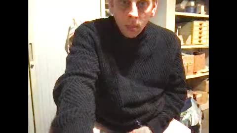 Snapshot of bart32j chatting on February 23, 2025, 9:59 pm bart32j online show from February 23, 2025, 9:59 pm