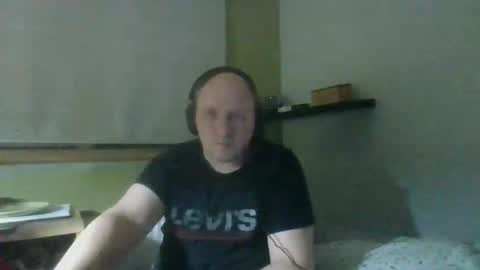 bart_poland online show from October 4, 2025, 9:57 pm