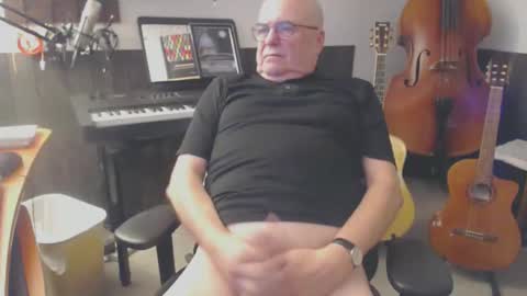 Bassman online show from January 12, 2026, 1:05 pm