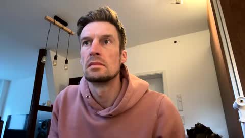 basst23 online show from February 17, 2025, 7:04 am