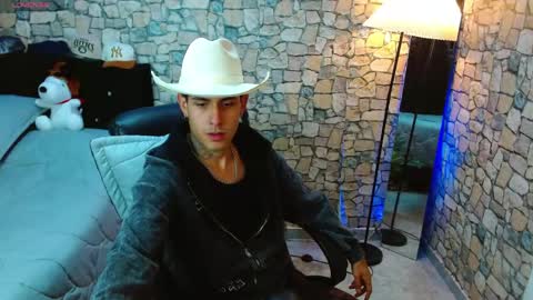Snapshot of bastiaan_28 chatting on April 19, 2026, 8:33 pm Bastian online show from April 19, 2026, 8:33 pm