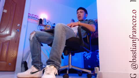 Snapshot of bastian_franco01 chatting on December 21, 2024, 5:36 am Bastian Independent Model online show from December 21, 2024, 5:36 am