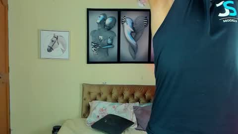 bastian_jones1 online show from January 22, 2025, 7:03 am