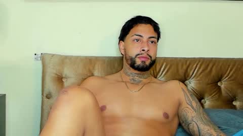 bastian_jones1 online show from March 8, 2025, 9:39 am