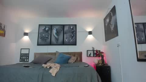 bastian_jones1 online show from December 23, 2025, 10:35 am