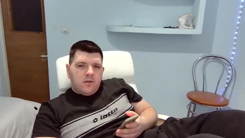 Snapshot of basystem8 chatting on February 5, 2025, 3:55 am BASY online show from February 5, 2025, 3:55 am