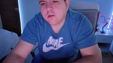 Snapshot of basystem8 chatting on November 1, 2025, 5:20 am BASY online show from November 1, 2025, 5:20 am