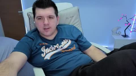 Snapshot of basystem8 chatting on November 10, 2025, 4:33 am BASY online show from November 10, 2025, 4:33 am