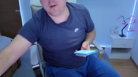 Snapshot of basystem8 chatting on November 28, 2025, 4:37 am BASY online show from November 28, 2025, 4:37 am