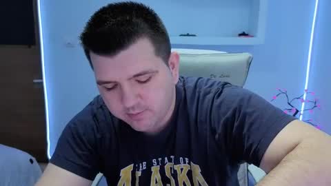 Snapshot of basystem8 chatting on December 1, 2025, 4:50 am BASY online show from December 1, 2025, 4:50 am