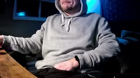 TreeKing online show from February 10, 2025, 5:14 am