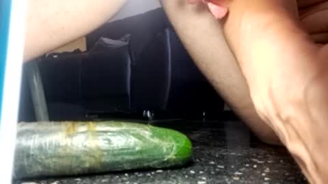 batruki37 online show from December 6, 2024, 7:34 pm