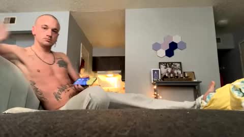 battlewolfxx online show from November 10, 2025, 3:22 pm