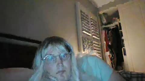 Snapshot of bawblejam chatting on December 3, 2024, 12:59 pm BjBambi online show from December 3, 2024, 12:59 pm