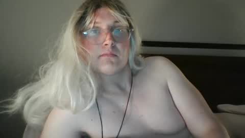 Snapshot of bawblejam chatting on December 13, 2024, 11:13 am BjBambi online show from December 13, 2024, 11:13 am