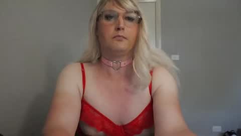 Snapshot of bawblejam chatting on February 2, 2025, 4:26 am BjBambi online show from February 2, 2025, 4:26 am