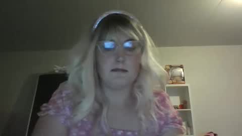 Snapshot of bawblejam chatting on March 1, 2026, 7:21 am BjBambi online show from March 1, 2026, 7:21 am