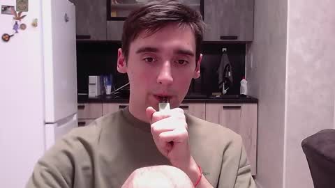 BAXTER online show from February 15, 2025, 10:52 pm