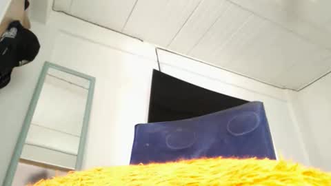  deivid  online show from December 15, 2025, 5:39 pm