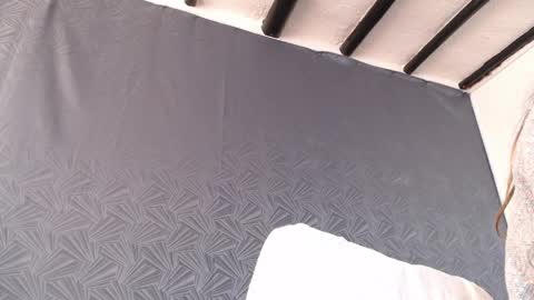 bayonette_black online show from May 17, 2026, 12:23 pm