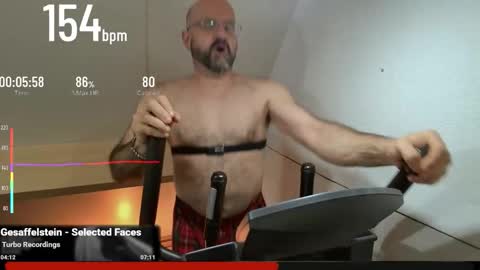 bazzz_8 online show from October 20, 2025, 5:24 pm