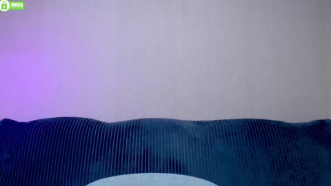 bb__bonami_ online show from December 21, 2024, 6:23 pm