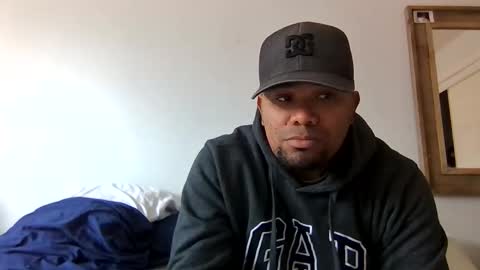 Snapshot of bbc_ake chatting on April 8, 2026, 7:03 pm Ake and fer online show from April 8, 2026, 7:03 pm