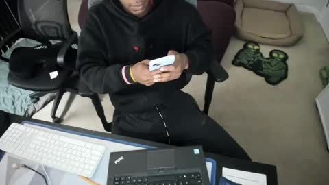 Racks online show from February 21, 2025, 3:01 am