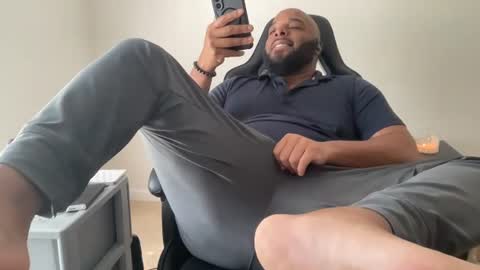 Snapshot of bbcfun44 chatting on August 5, 2026, 2:53 pm Zaddy online show from August 5, 2026, 2:53 pm