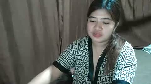 bbflower29 online show from April 15, 2026, 7:58 pm