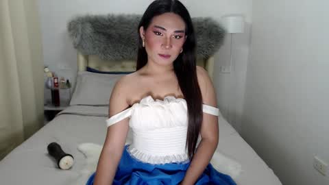 sweetsy online show from October 1, 2025, 6:47 pm