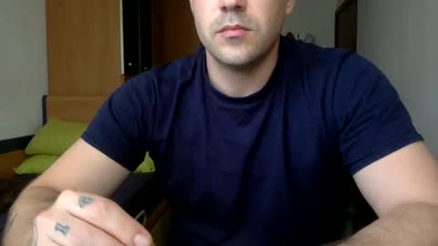 BB Namelezz online show from April 23, 2026, 4:42 pm