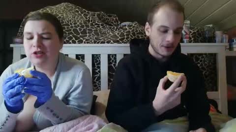 Snapshot of bbwbigbreastscouplelove chatting on February 21, 2026, 11:39 pm bbwbigbreastscouplelove online show from February 21, 2026, 11:39 pm