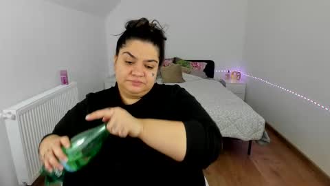 Snapshot of bbwevva chatting on October 12, 2025, 7:57 pm EvaEmi online show from October 12, 2025, 7:57 pm