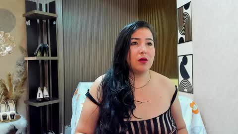 bbwluxurymuse online show from May 3, 2026, 12:00 pm