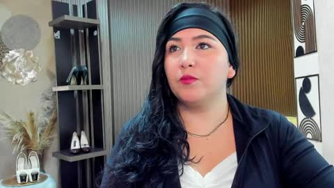 bbwluxurymuse online show from May 4, 2026, 11:17 am