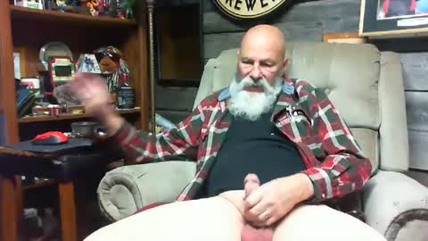 Snapshot of bbwlvr16 chatting on December 27, 2024, 10:37 pm bbwlvr16 online show from December 27, 2024, 10:37 pm