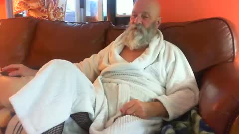 bbwlvr16 online show from November 28, 2025, 11:18 pm