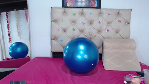 Snapshot of bbwsalome chatting on December 3, 2024, 11:46 pm Salome online show from December 3, 2024, 11:46 pm