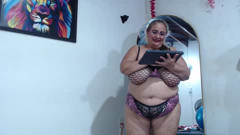 Snapshot of bbwsalome chatting on January 9, 2025, 11:24 pm Salome online show from January 9, 2025, 11:24 pm
