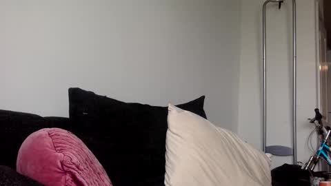 Snapshot of bby2brat chatting on January 10, 2025, 6:17 pm bby2brat online show from January 10, 2025, 6:17 pm