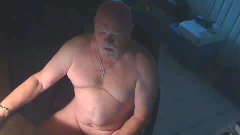 Snapshot of bcstexxx chatting on March 6, 2026, 2:24 pm bcstexxx online show from March 6, 2026, 2:24 pm