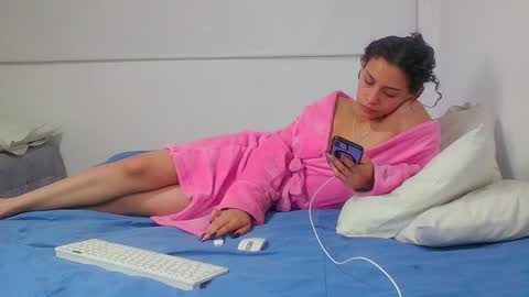 Snapshot of be_sinners chatting on December 28, 2024, 1:18 am Sara Juan online show from December 28, 2024, 1:18 am