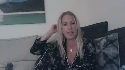 Emma online show from December 4, 2024, 11:41 am