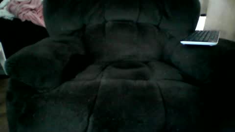 beachguy38 online show from June 19, 2026, 1:59 pm