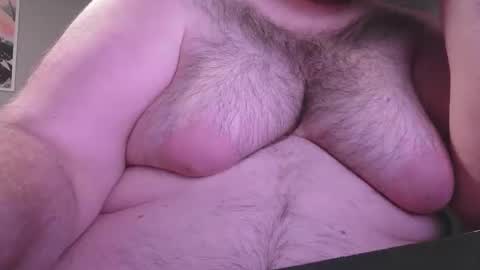 bear_man_oi online show from October 19, 2025, 3:34 pm