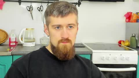 Snapshot of bearded_legend chatting on April 26, 2026, 12:14 pm Zeus online show from April 26, 2026, 12:14 pm