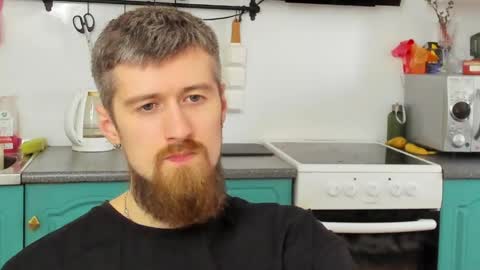 Snapshot of bearded_legend chatting on May 4, 2026, 2:02 pm Zeus online show from May 4, 2026, 2:02 pm