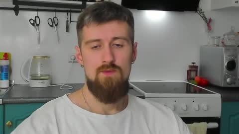 Snapshot of bearded_legend chatting on May 18, 2026, 8:14 pm Zeus online show from May 18, 2026, 8:14 pm